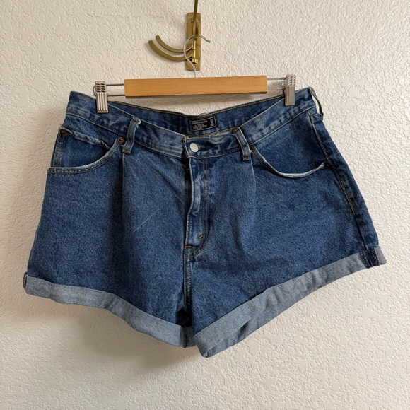 Abercrombie & Fitch ANNIE HIGH RISE SHORT Size 31 | 12 - Picture 1 of 3